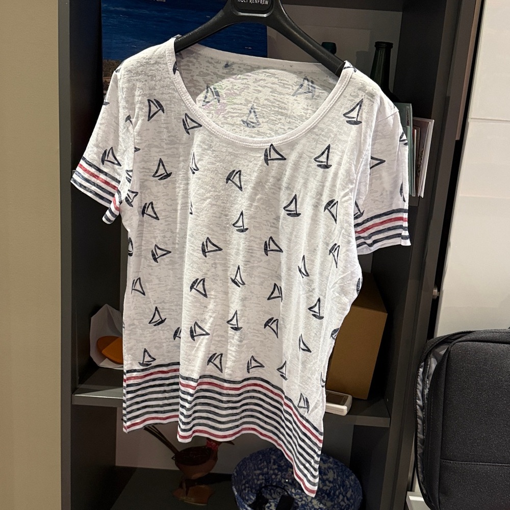 Womens Tshirt - no Tags